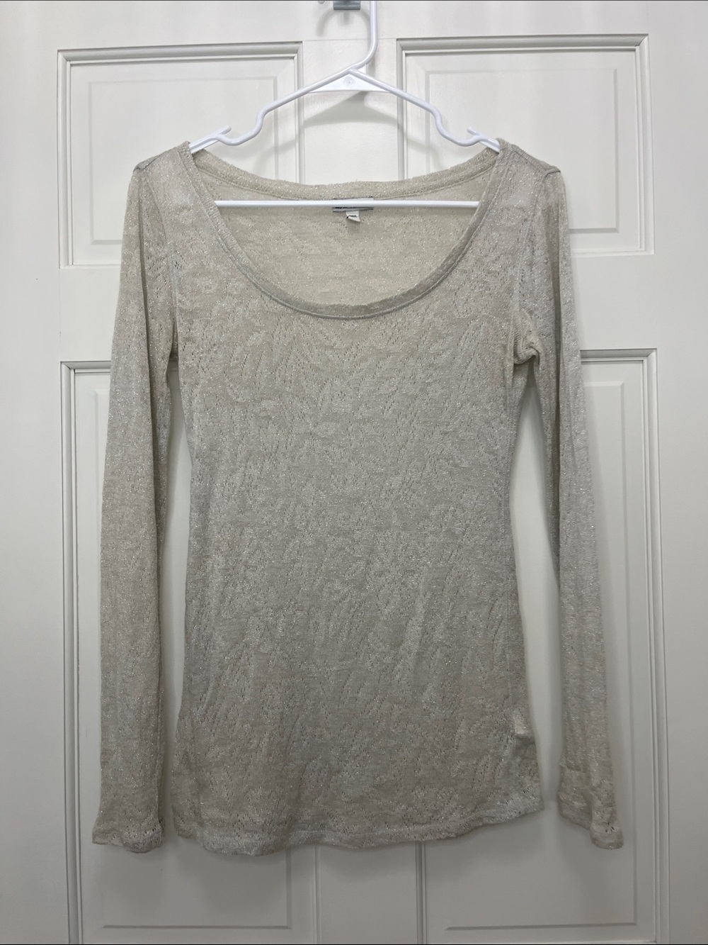 Express Long Sleeve Lightweight Pointelle Knit Top in Light Gray - Size Medium